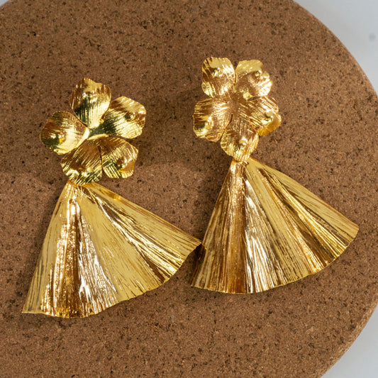 Aretes Escobita