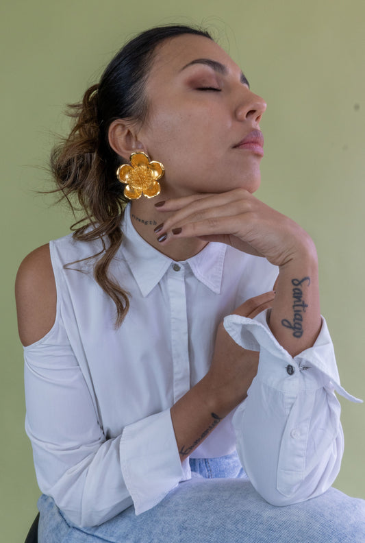 Aretes dorados Flor