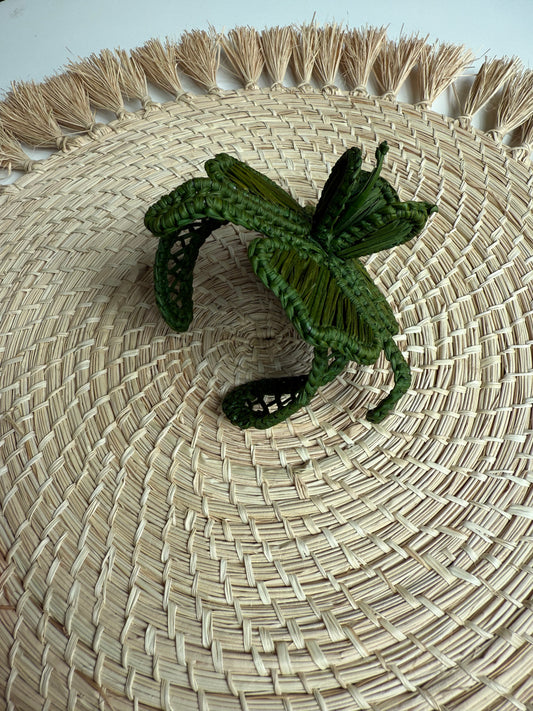 Green woven flower bracelet