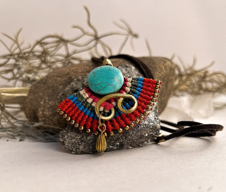 Macramé and zamack necklace