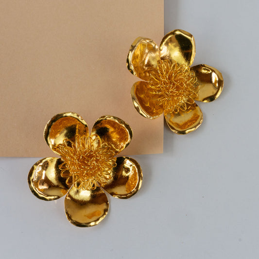 Aretes dorados Flor