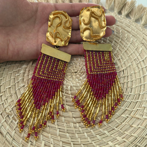 Triangular gold earrings