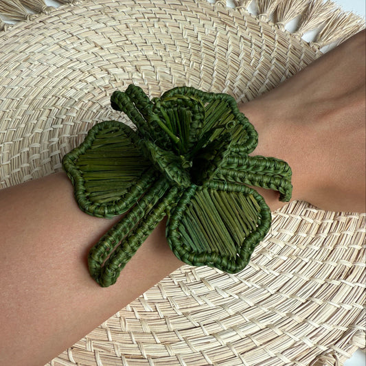 Green woven flower bracelet